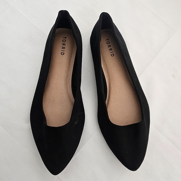 Torrid Black Pointed Toe Flats Extra Wide Width WW Size 10.5 - Picture 2 of 12
